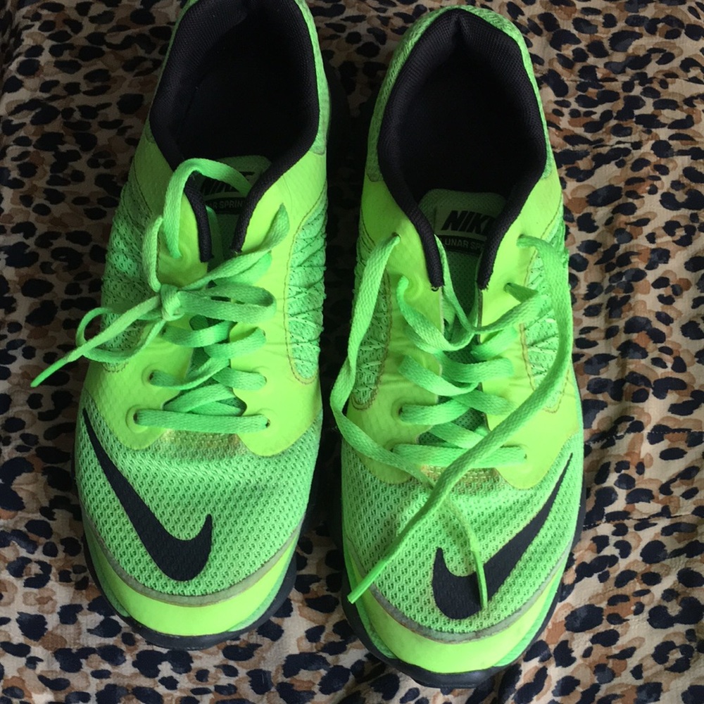 Green Nike sneakers - Picture 1 of 4